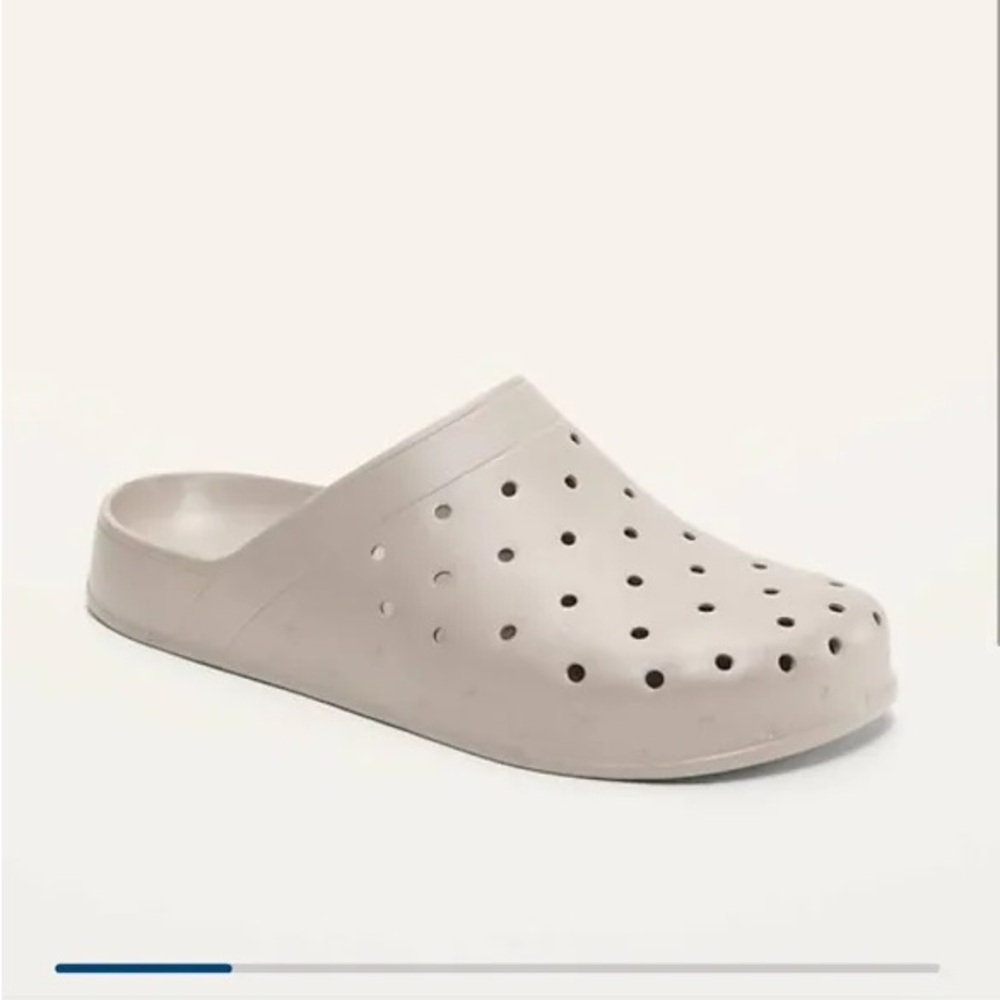 Old Navy Taupe Slip-On Shoes